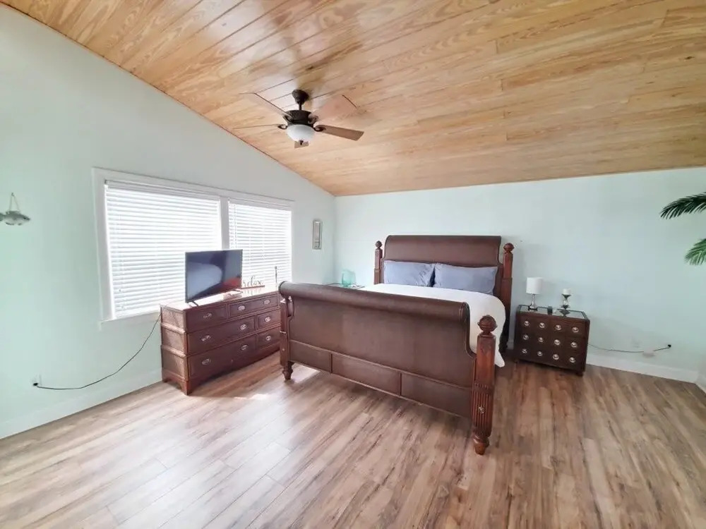 The Summer House - All 4 Bedroom Home by Redawning
