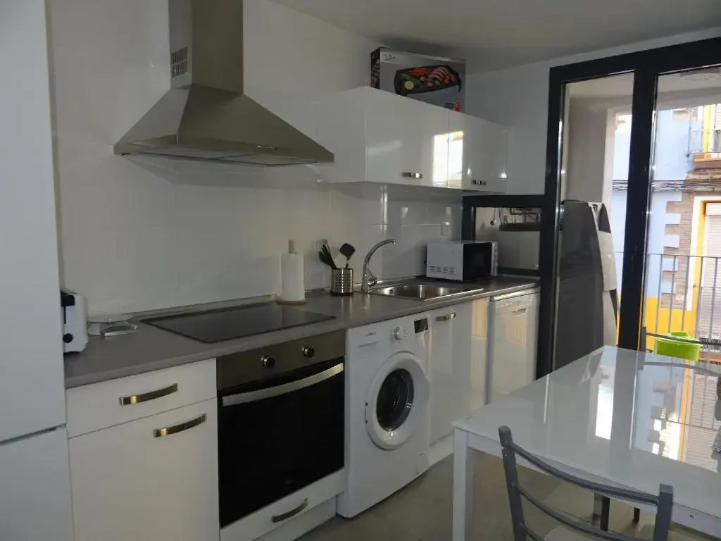 Apartamento Plaza San benito 4