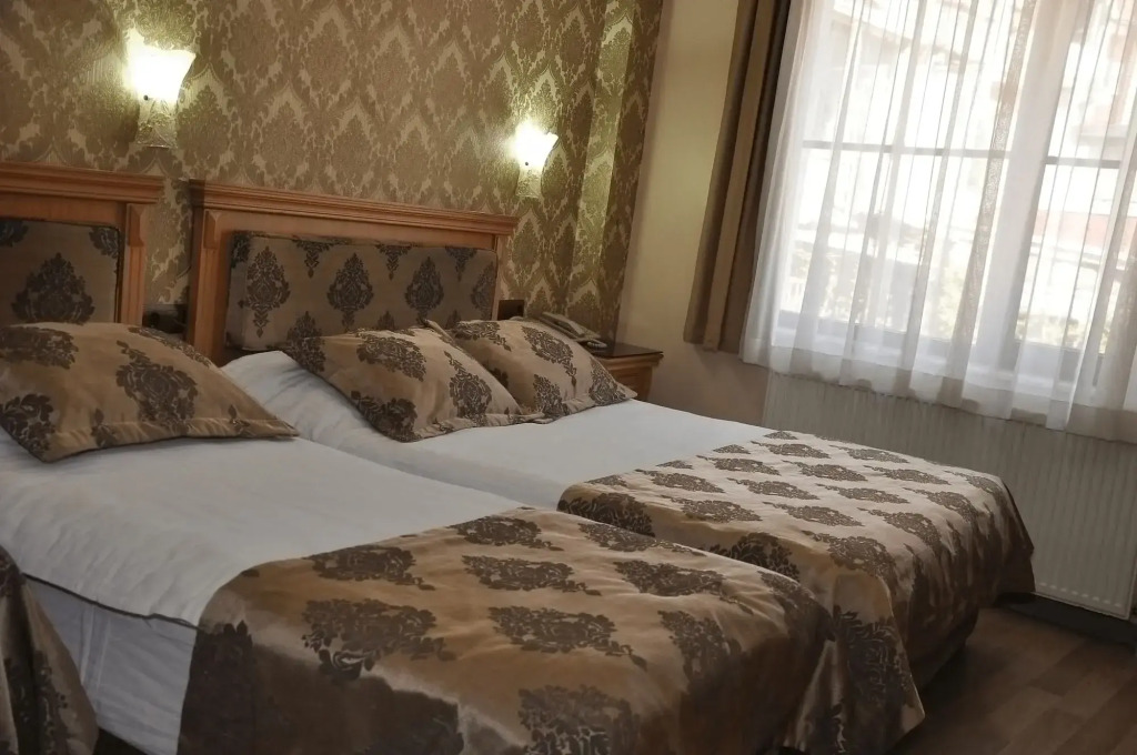 Grand Papirus Hotel