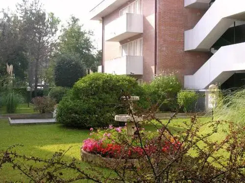 Apartment Gemini con Piscina