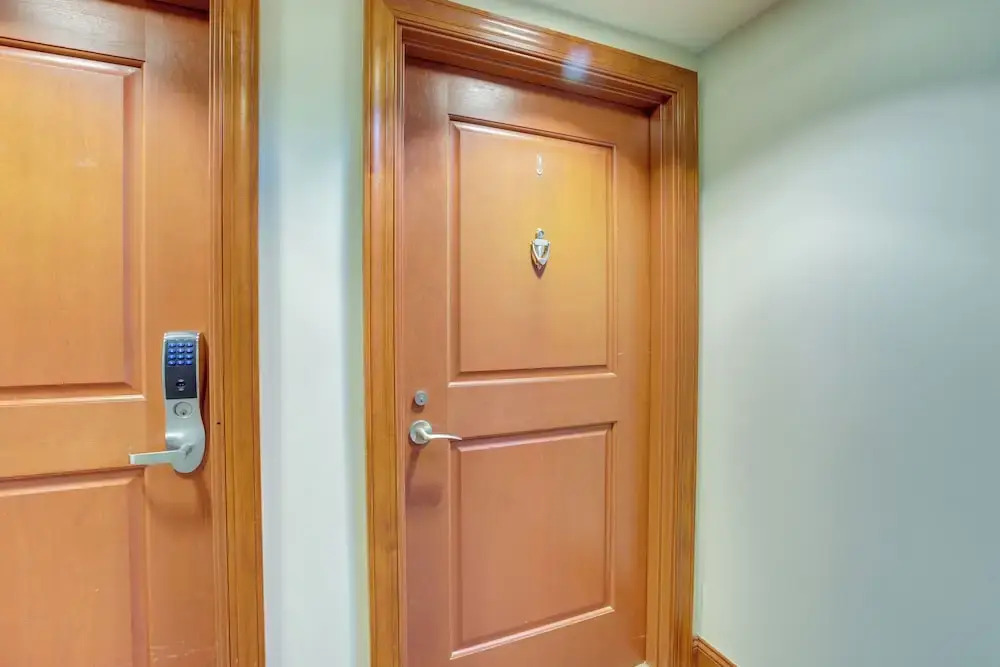 Tuscaloosa Condo: Steps to Bryant-denny Stadium!