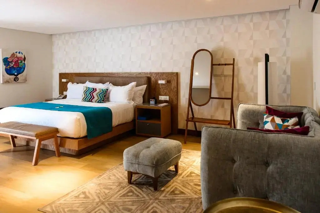 FCH Hotel Providencia - Consulado