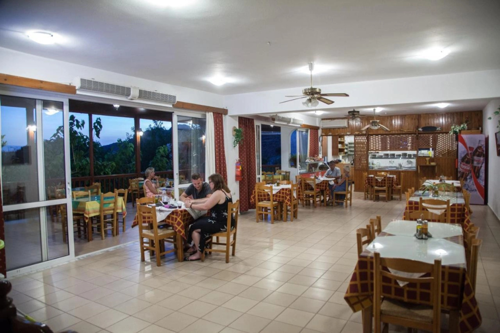Ammoudi Beach Apartments