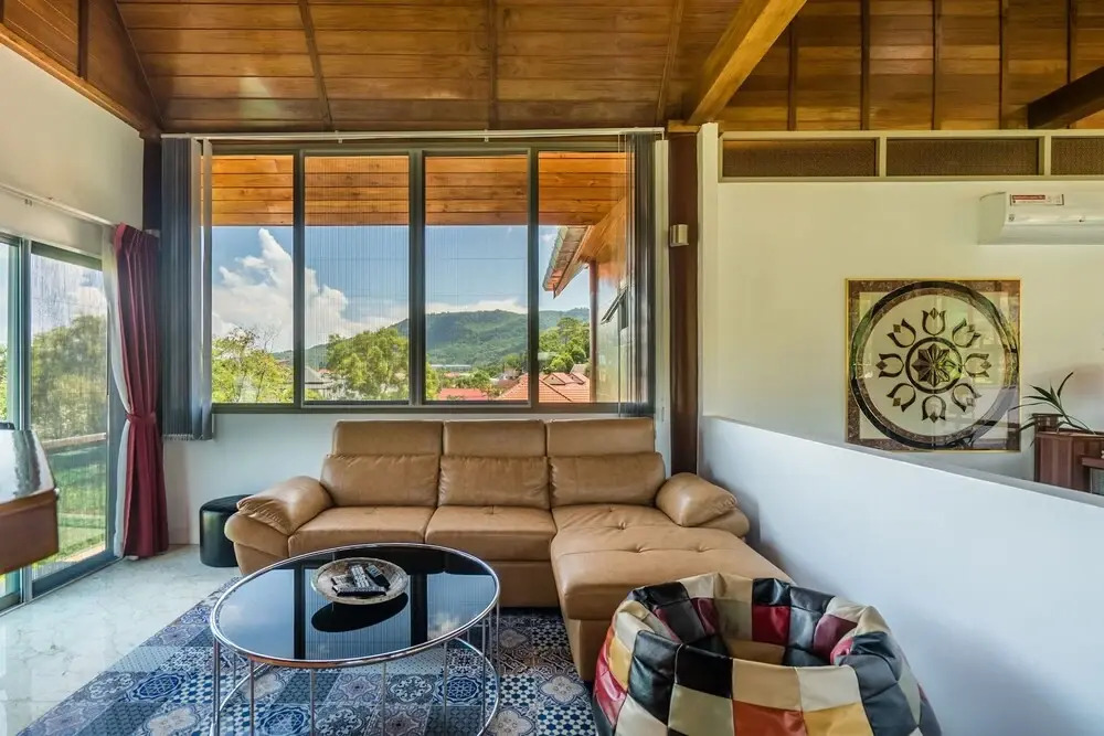 4BR Entertainment Villa Stan - Pool, Gym, Sauna & Jacuzzi