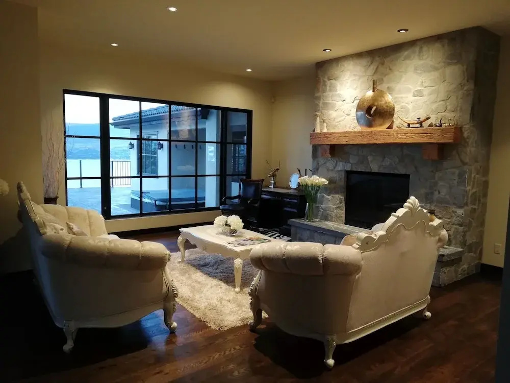 Mission Hill Lake View Villa