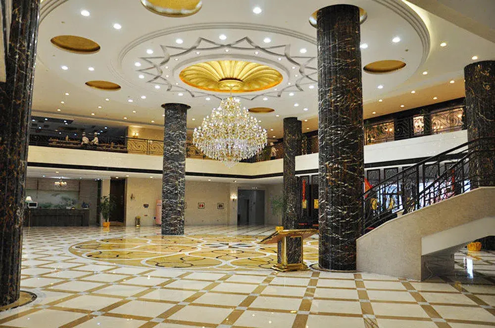 Phoenix Holiday Hotel