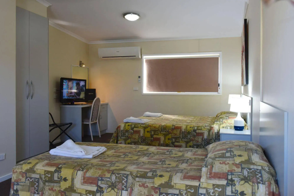 Mia Motel
