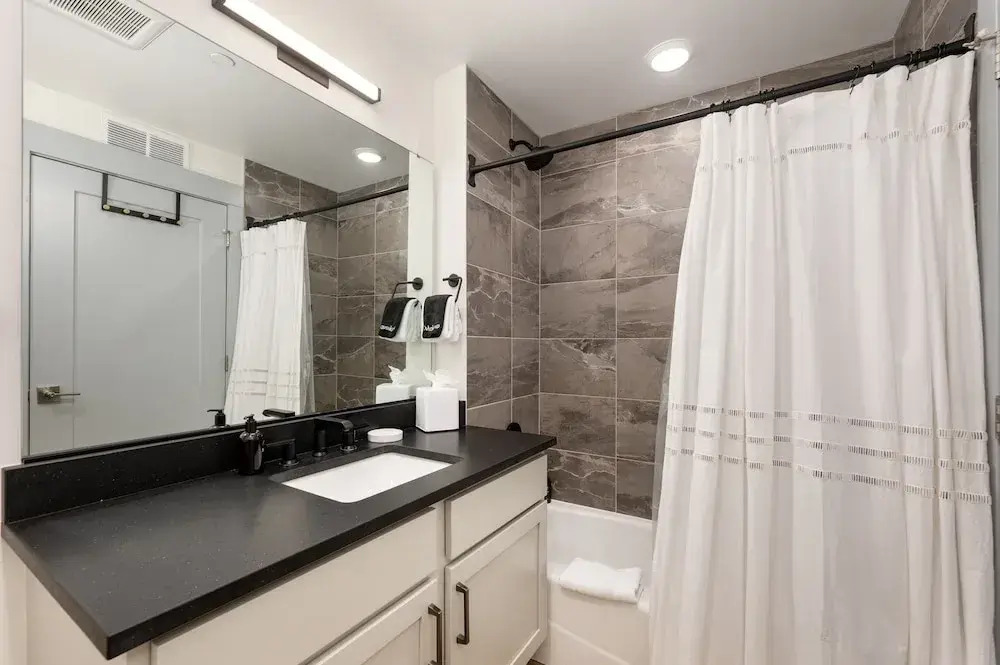 Timber Fox 1208 3 Bedroom Apts by RedAwning