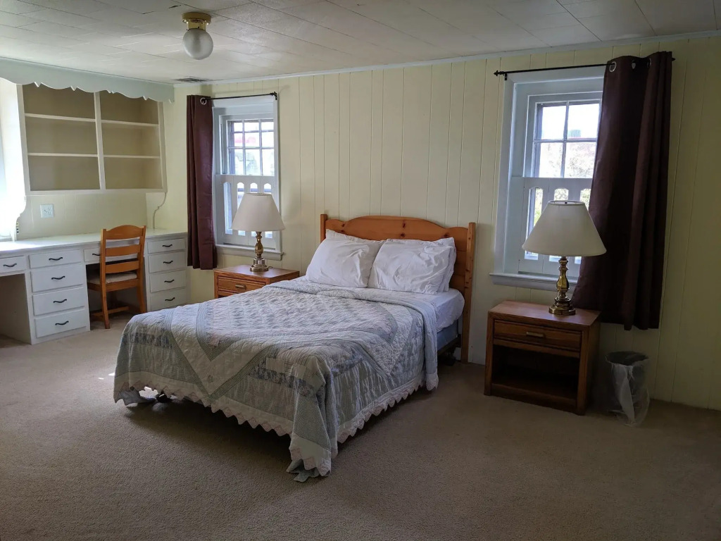 Spruce Lane Lodge and Cottages