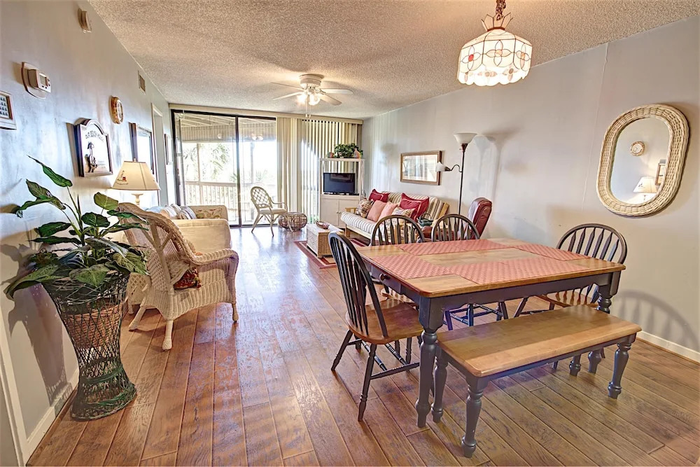 Hibiscus Resort - A103