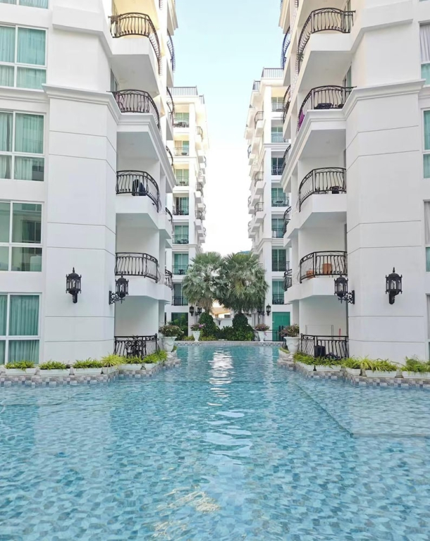 Resort Style Living - Great Location At Pattaya