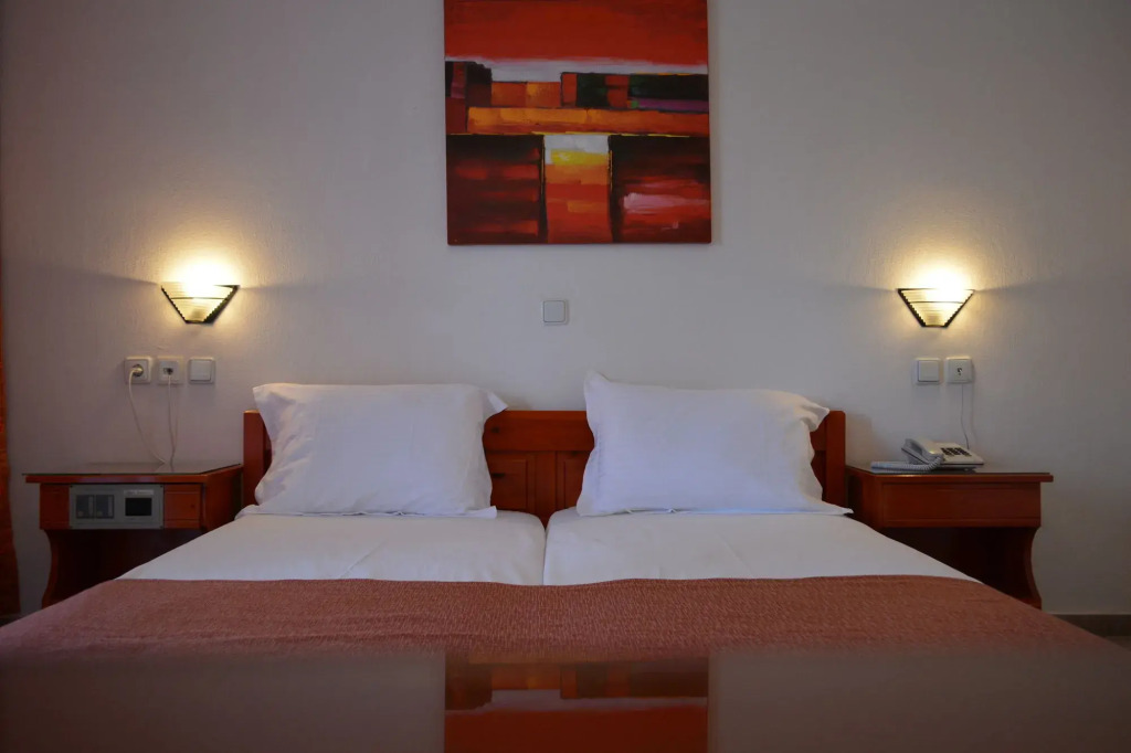 Victor-Eleni Hotel