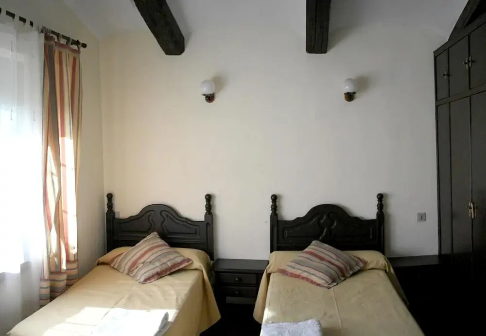 House With 6 Bedrooms in Ivanrey, With Wonderful Mountain View and Enclosed Garden