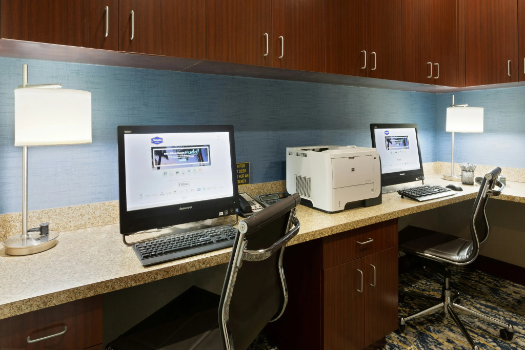 Hampton Inn & Suites Wellington