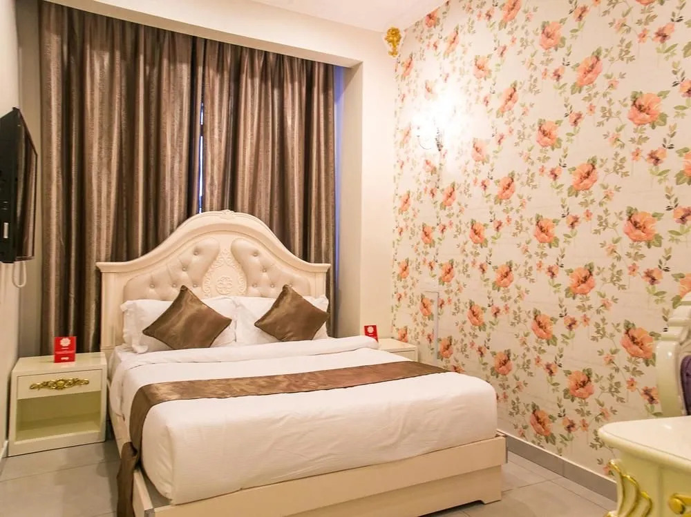 OYO 166 Hotel De Art 2