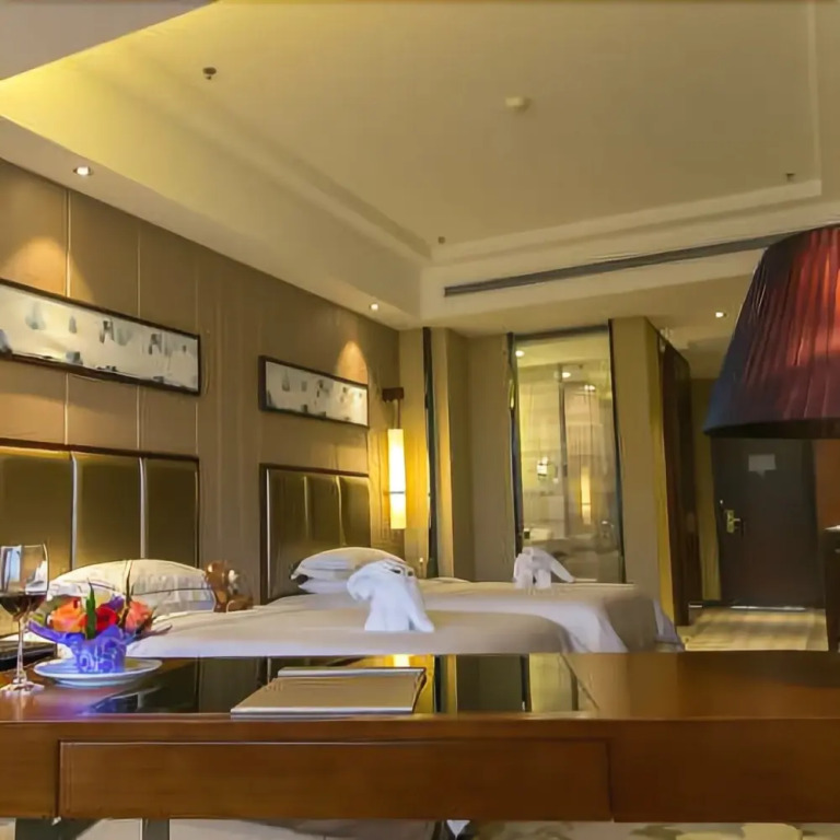 Darius International Hotel (Panlong Cave)