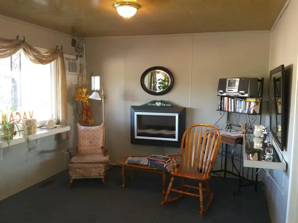 New Country Motel