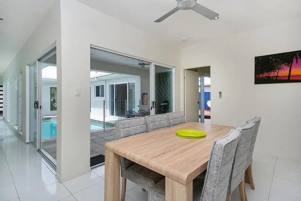 Laguna Retreat