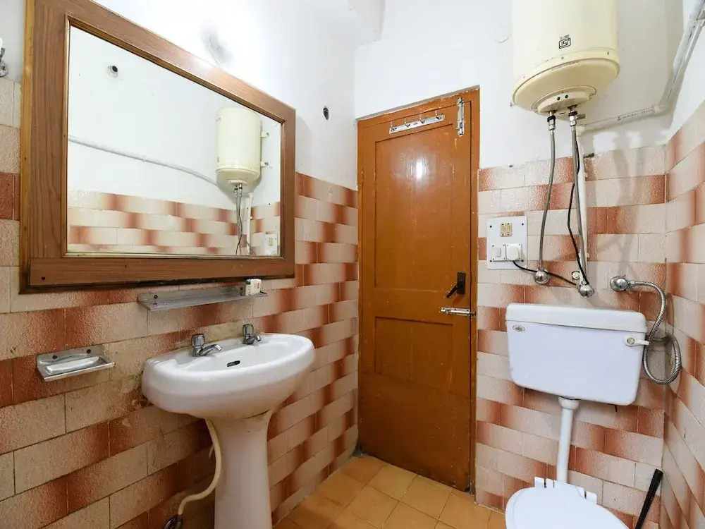 OYO 13732 Home Cozy near Mall Aleo Manali