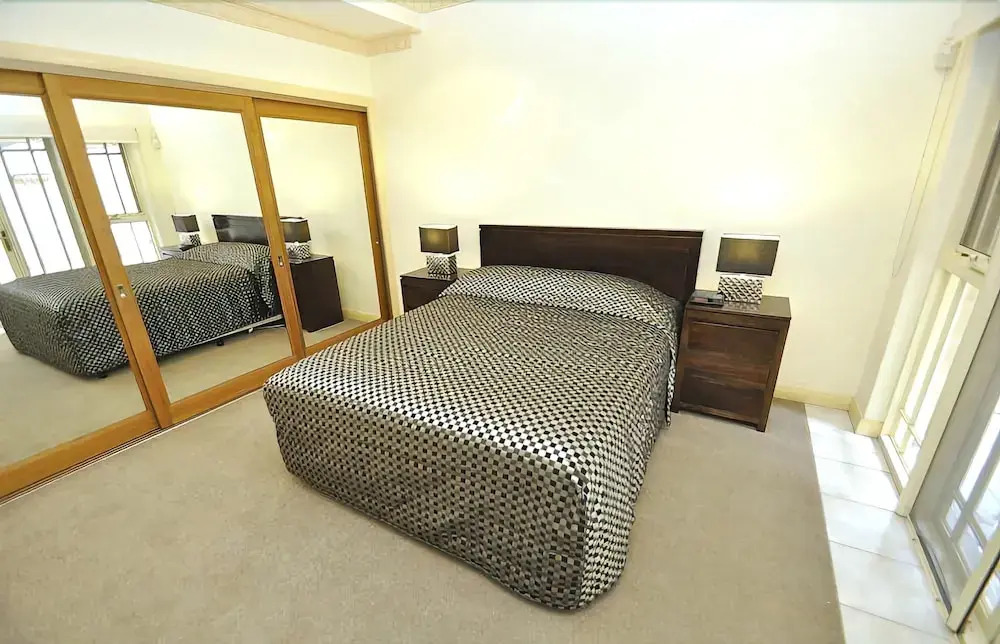 Kingsford 12 Shaw Furnished Apartment