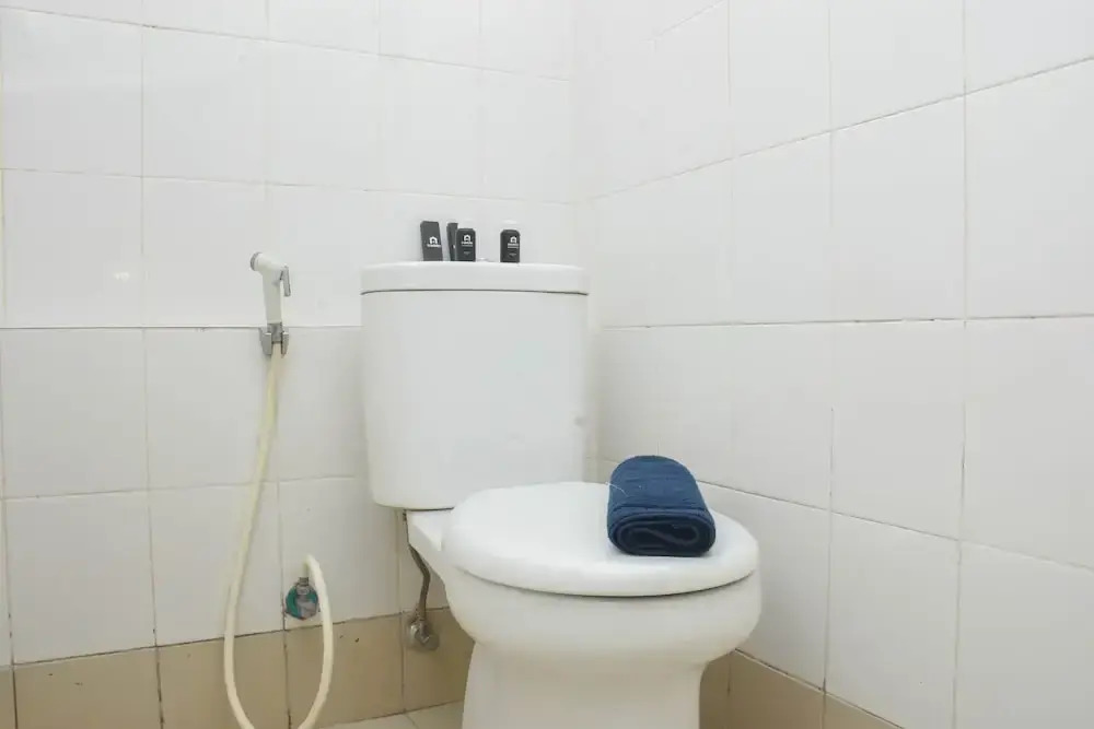 Enjoy Living And Tidy 1Br Bassura City Apartment