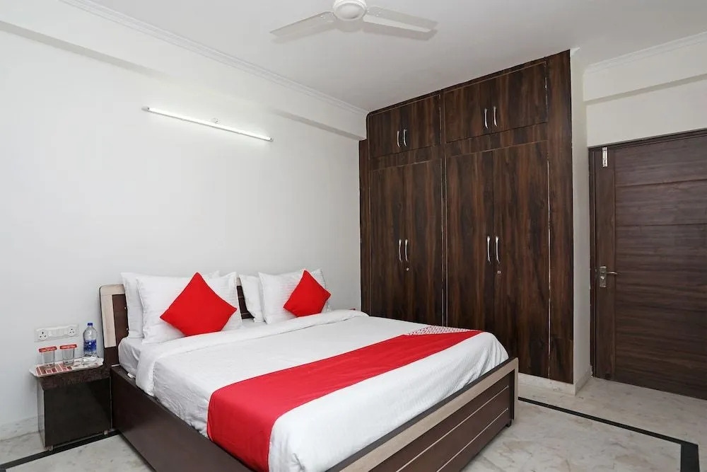 OYO 10864 Hotel Fernweh Homestay