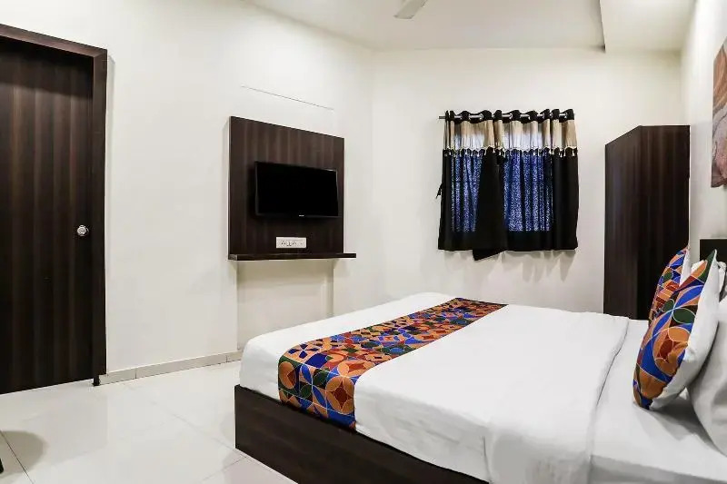 FabHotel SK - Nr Rajkot Municipal Corporation, Central Zone 120M