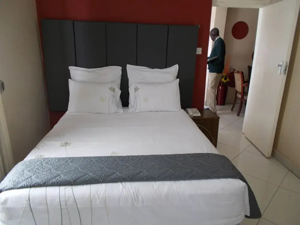 Serenity Lodge Limited