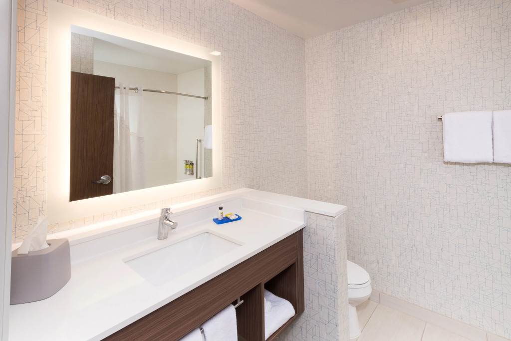 Holiday Inn Express & Suites Auburn by IHG