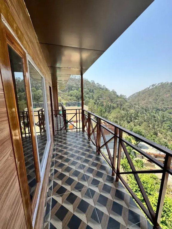 Goroomgo UK Homestay Nainital With Himalayan View