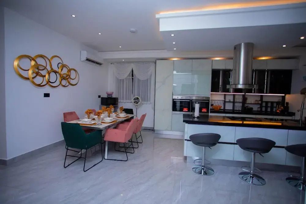The Pearl Luxury Apartments