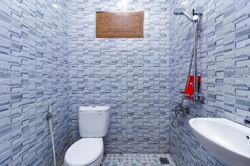 RedDoorz Plus Near Taman Lalu Lintas Bandung