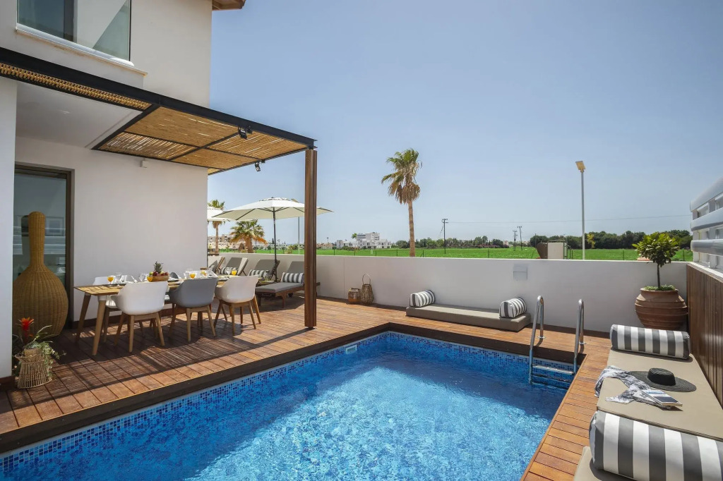 Chris Le Mare Luxury Villa