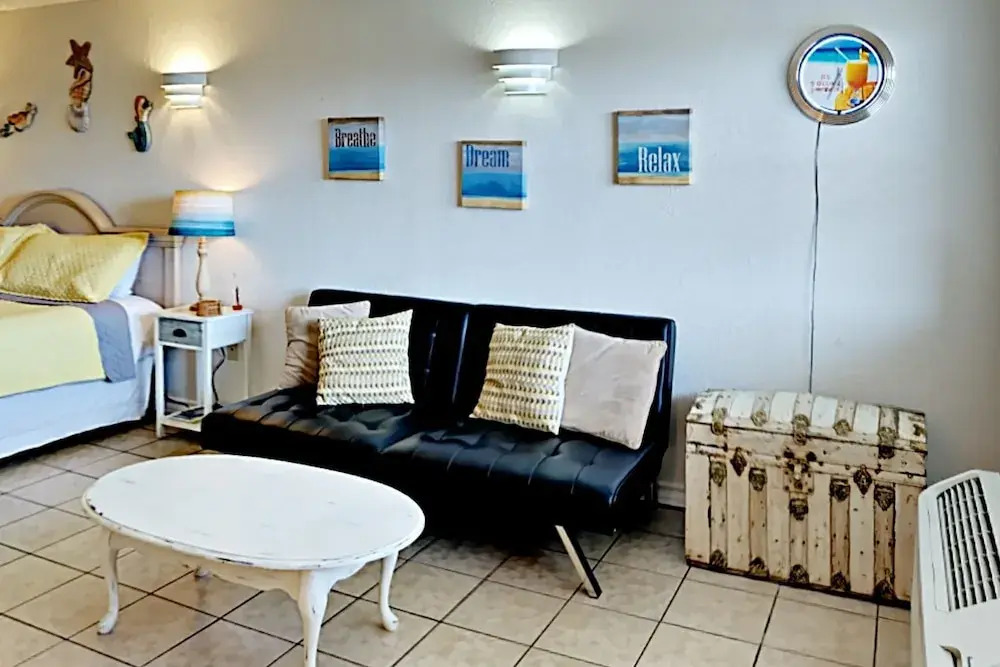 124 Sea Breeze Island Time - One Bedroom Condo