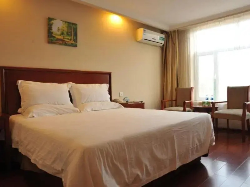GreenTree Inn Hebei Zhangjiakou Xuanhua Bus Station Shell Hotel