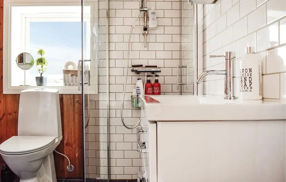 Awesome Home in Norheimsund With 3 Bedrooms and Wifi