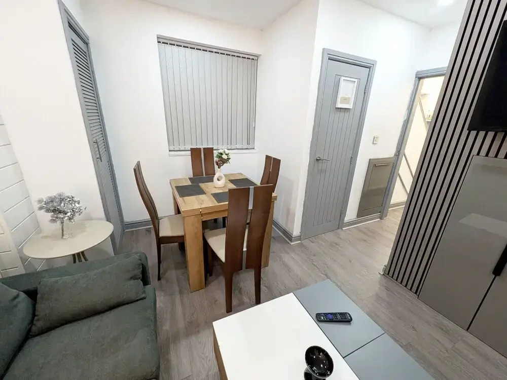 Spacious and Comfortable Modern Rooms