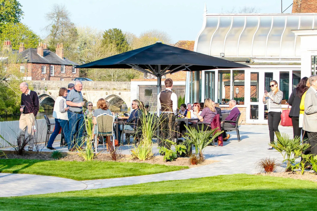 The Legacy Rose & Crown Hotel