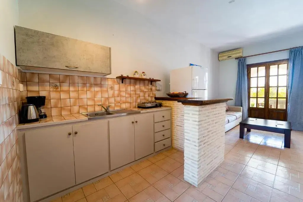 Ionio Holidays Katerina Apartments