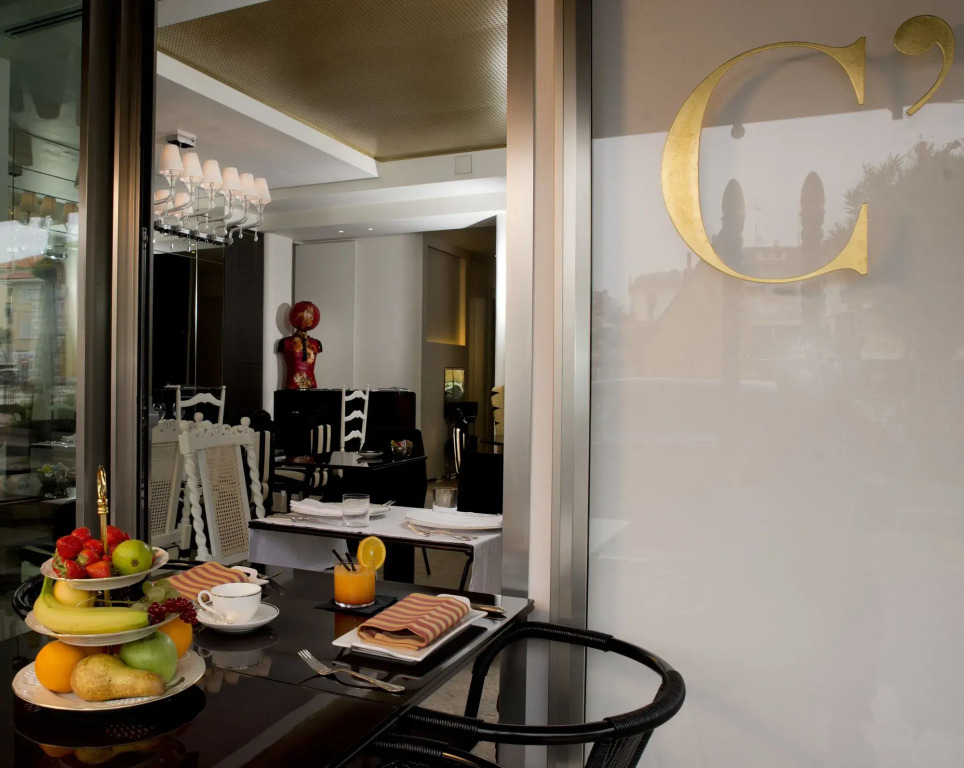 LHotel