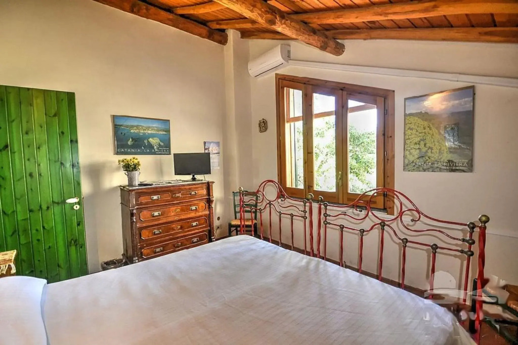 Villa With Garden in Sicily Near the sea