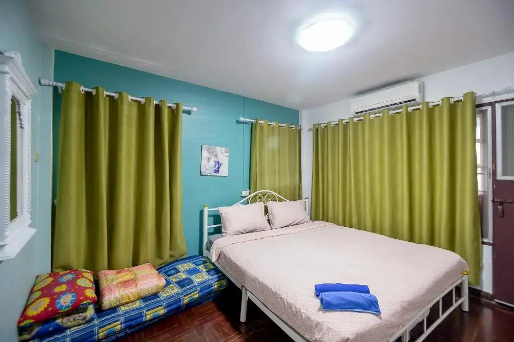 เลทซี&กรีนเวฟ หัวหิน พูลวิลล่า เดินลงทะเล100เมตร Let's Sea & Greenwave Hua-Hin Pool Villa walk to beach 100M