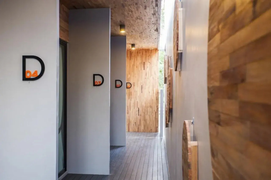 D Living Hotel