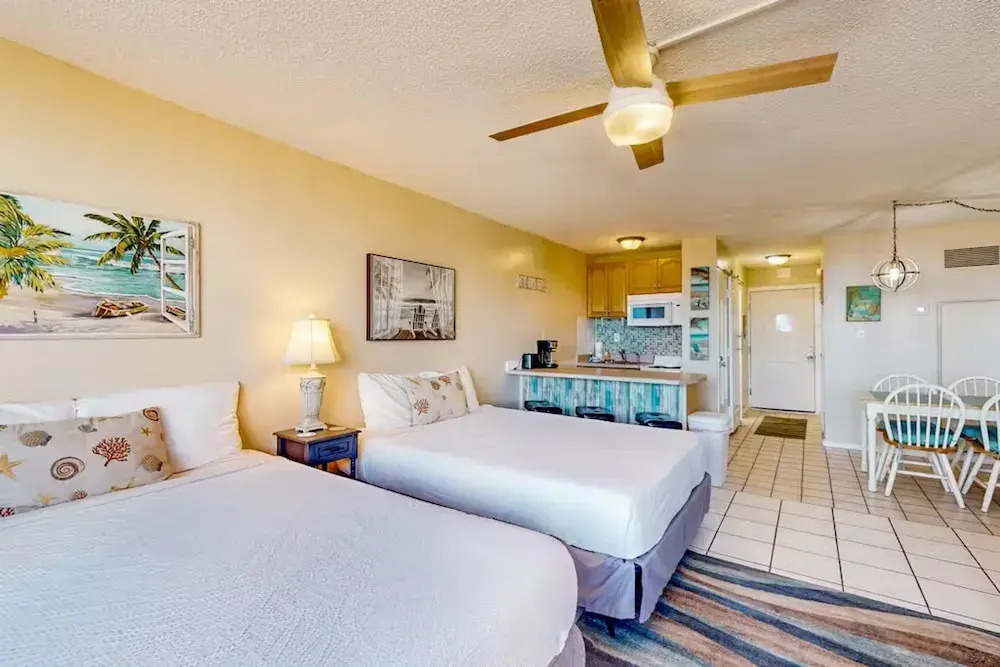 Beach Front Ocean Front Condo Top of the Gulf 516