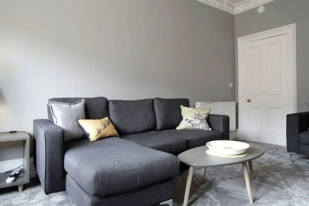 2 Bedroom Bruntsfield Apartment