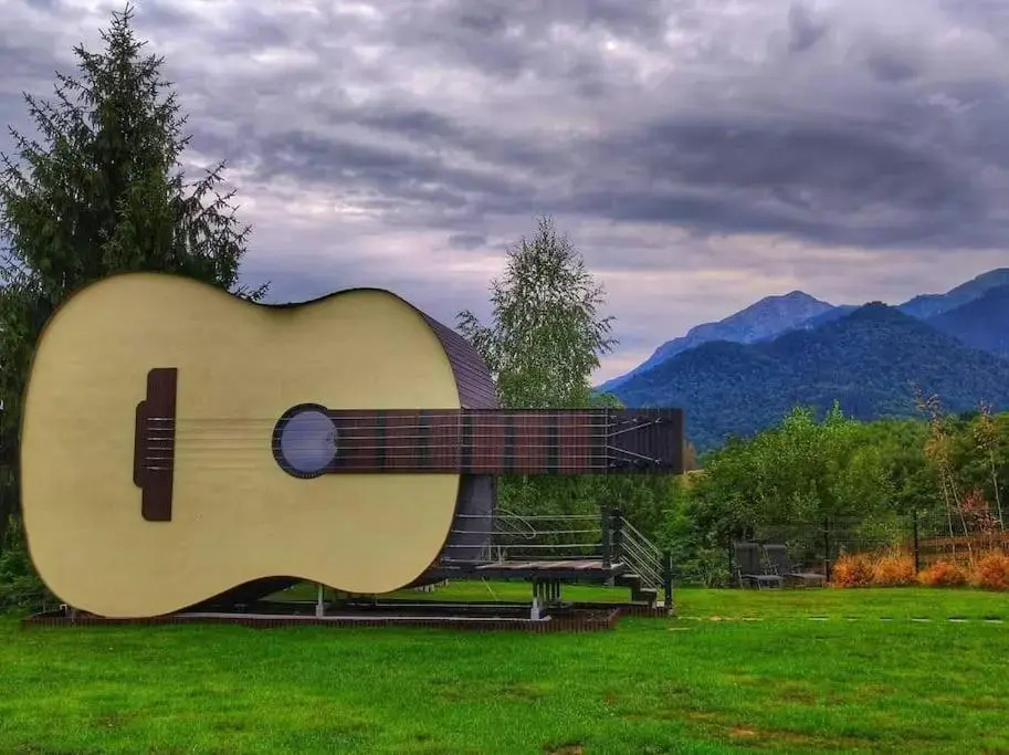 Guitar House - Symphony Resort
