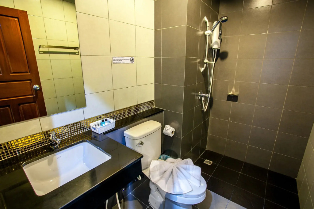 Wanarom Residence Hotel