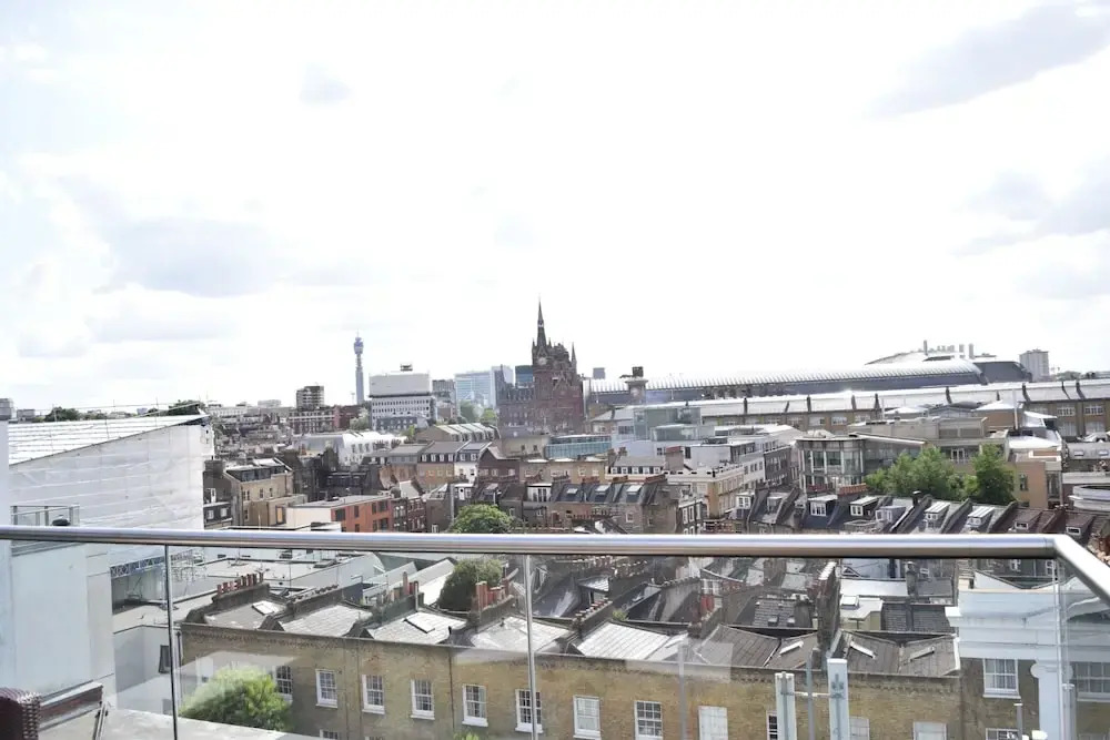 2 Bedroom Flat With Amazing London Views