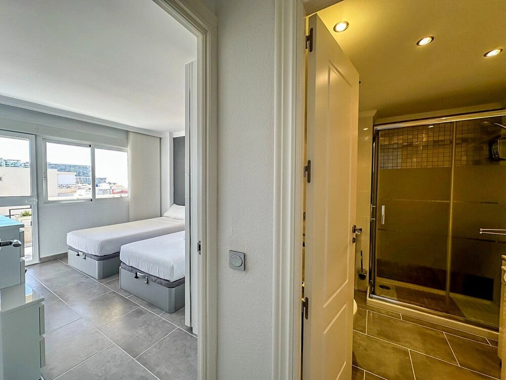 Beachfront Apartment in La Carihuela