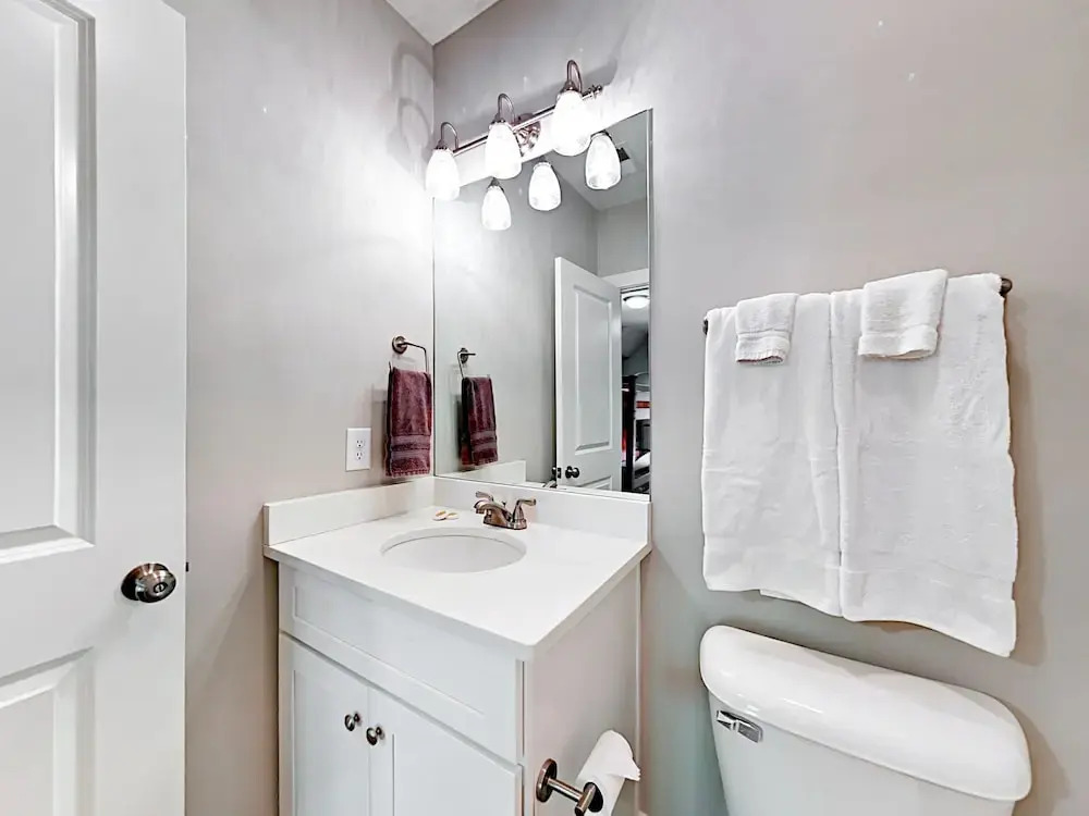 Kline Ave Nashville Home Unit B - 3 Br Condo